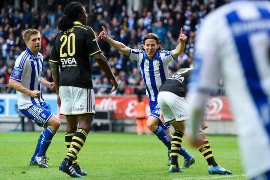 IFK Göteborgs Lasse Vibe jublar