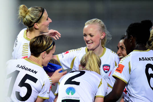 Rosengårds Anja Mittag jublar
