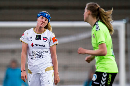 Rosengårds Kirsten Van De Ven deppar