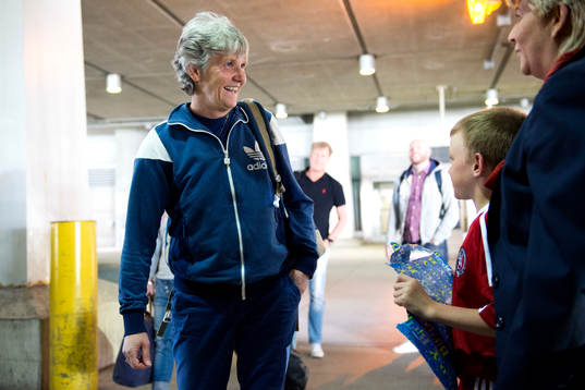 Sveriges förbundskapten och supportern Mattias Butwell