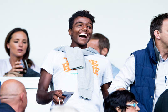 Tennisproffset Elias Ymer på läktarplats