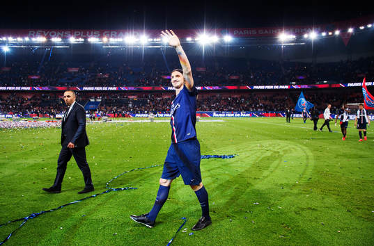 s Zlatan Ibrahimovic jublar