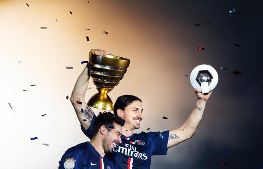 s Ezequiel Lavezzi och Zlatan Ibrahimovic jublar med när