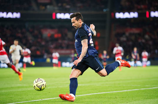 s Ezequiel Lavezzi
