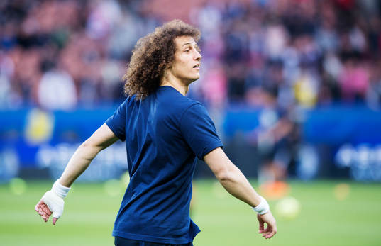 s David Luiz värmer upp