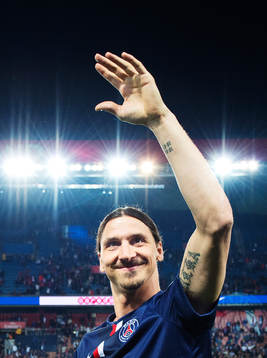 s Zlatan Ibrahimovic jublar