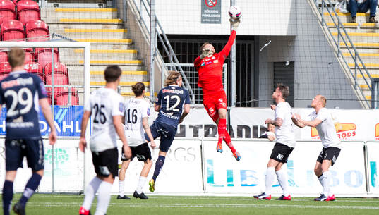 Örebros målvakt Oscar Jansson
