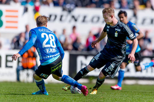 Halmstads Jesper Westerberg och IFK Göteborgs Gustav