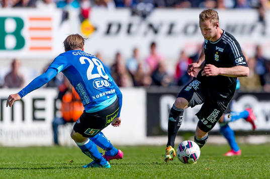 Halmstads Jesper Westerberg och IFK Göteborgs Gustav