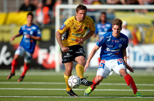 Elfsborgs Anders Svensson och Åtvidabergs Victor Sköld