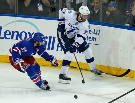 Tampa Bay Lightning Victor Hedman paasses the puck past New