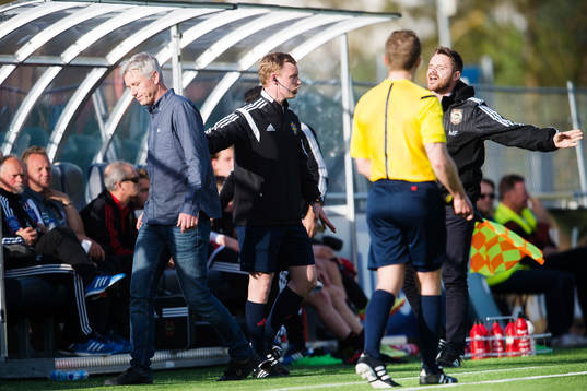 Varbergs tränare Jörgen Wålemark och Brommapojkarnas
