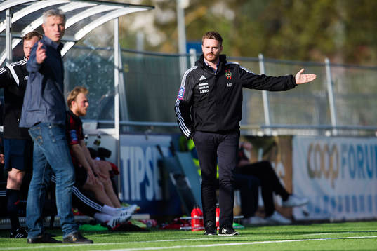 Varbergs tränare Jörgen Wålemark och Brommapojkarnas