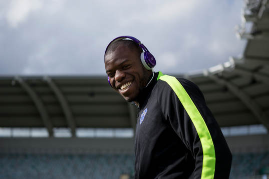 Falkenbergs Hakeem Araba går in på Gamla Ullevi vid