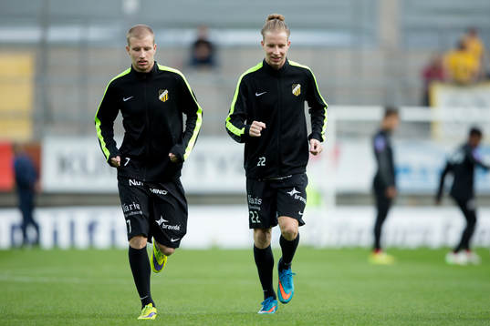 Häckens Simon Gustafson och Samuel Gustafson på