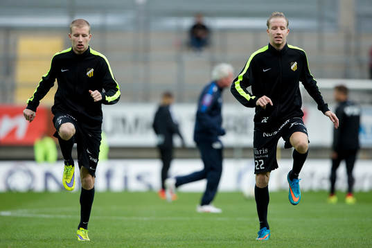Häckens Simon Gustafson och Samuel Gustafson på