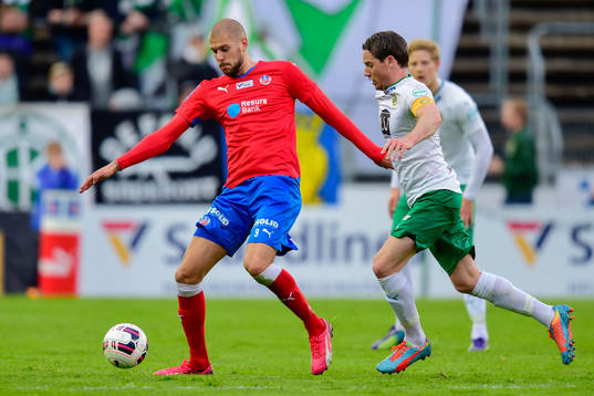 Helsingborgs Robin Simovic och Hammarbys Johan Persson