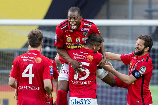 Bläddra bland fler bilder av Fotboll, Allsvenskan, Häcken - Falkenberg