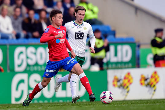 Helsingborgs Jordan Larsson och Hammarbys Oliver Silverholt
