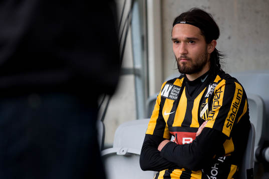 Häckens Leonard Zuta deppar