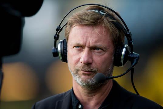 Häckens tränare Peter Gerhardsson blir intervjuad innan