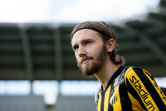 Häckens Simon Sandberg innan fotbollsmatchen i Allsvenskan