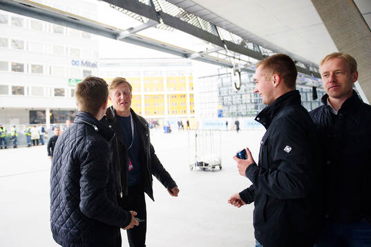Djurgårdens Emil Bergström är avstängd men står
