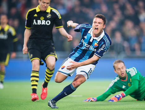 Djurgårdens Kerim Mrabti jublar
