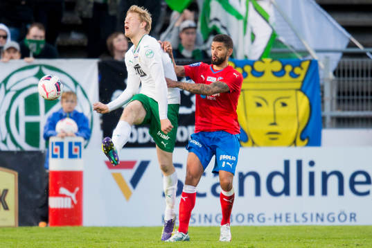 Hammarbys Lars Saetra och Helsingborgs Victor Palsson