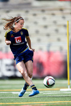 Sveriges Kosovare Asllani