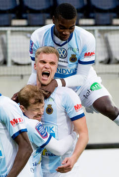 Gefles Robin Nilsson jublar