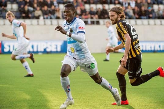 Gefles Tshutshu Tshakasua Wa och Häckens Simon Sandberg