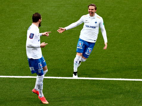 Norrköpings Christoffer Nyman jublar med målgörare Emir