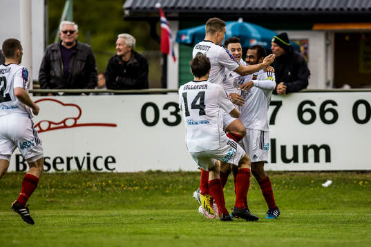 Östersunds spelare jublar