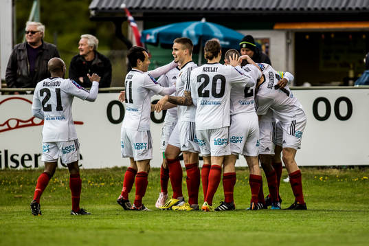 Östersunds spelare jublar