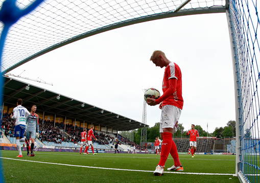 Kalmars Ludvig Öhman deppar och Norrköpings Emir Kujovic