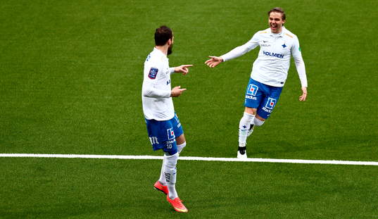 Norrköpings Christoffer Nyman och Emir Kujovic jublar