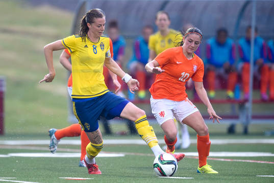 Sveriges Lotta Schelin och Nederländernas Danielle van de