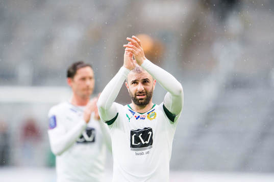 Hammarbys Kennedy Bakircioglu  tackar publiken