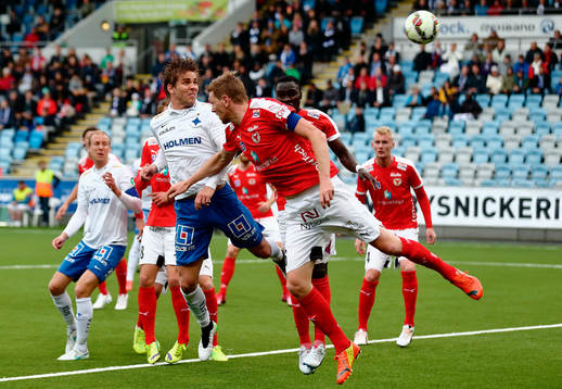 Norrköpings Christoffer Nyman nickar