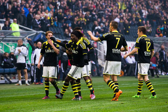 s Mohamed Bangura jublar