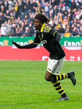 s Mohamed Bangura jublar