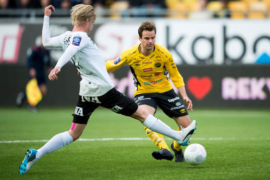 Elfsborgs Henning Hauger och Örebros Karl Holmberg