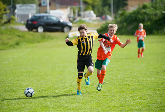 Bläddra bland fler bilder av Fotboll, P02, P13, IFK Hässleholm - Wä