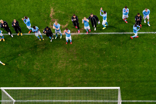 Malmö FFs spelare tackar publiken