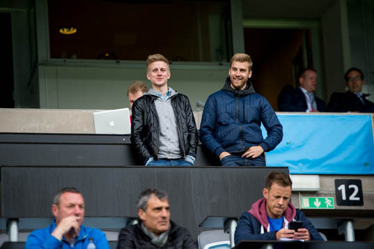 Malmö FFs Rasmus Bengtsson på läktaren