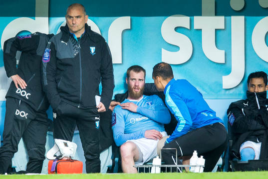 Malmö FFs Jo Inge Berget får vård av naprapat Wilner