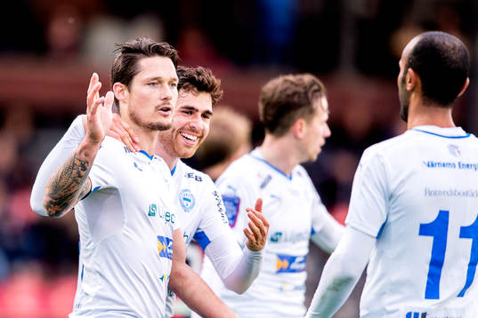 Bläddra bland fler bilder av Fotboll, Superettan, Brommapojkarna - Värnamo