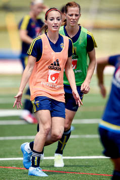 Sveriges Kosovare Asllani och Lotta Schelin