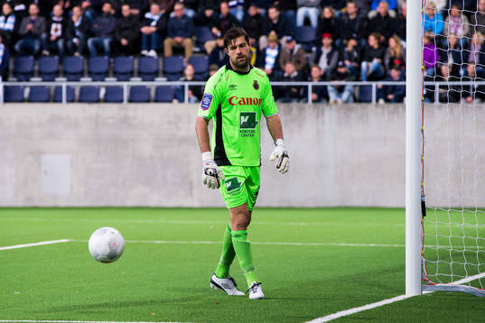 Gefles målvakt Emil Hedvall